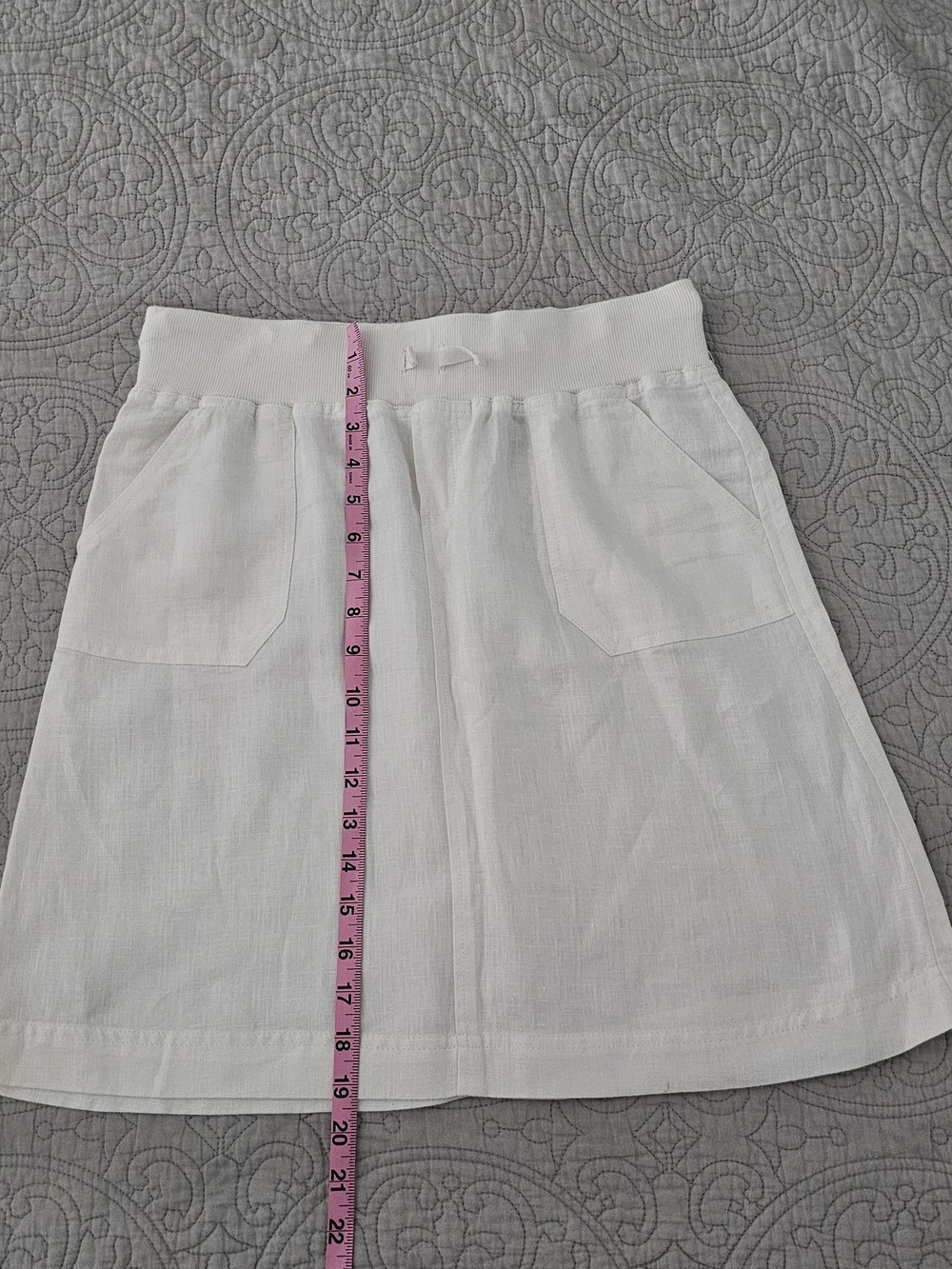 RW&CO. White Midi A-Line Pull-On Skirt with Front Pockets